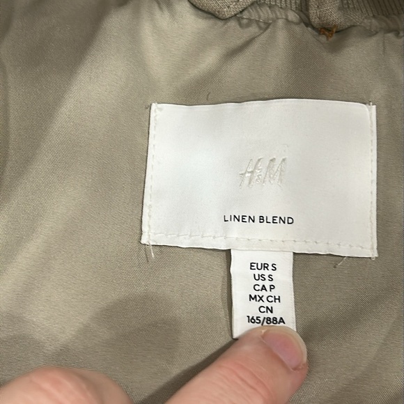 H&M Linen Blend Boxy Fit Snap Front Bomber Jacket in Beige - Small - Picture 9 of 10